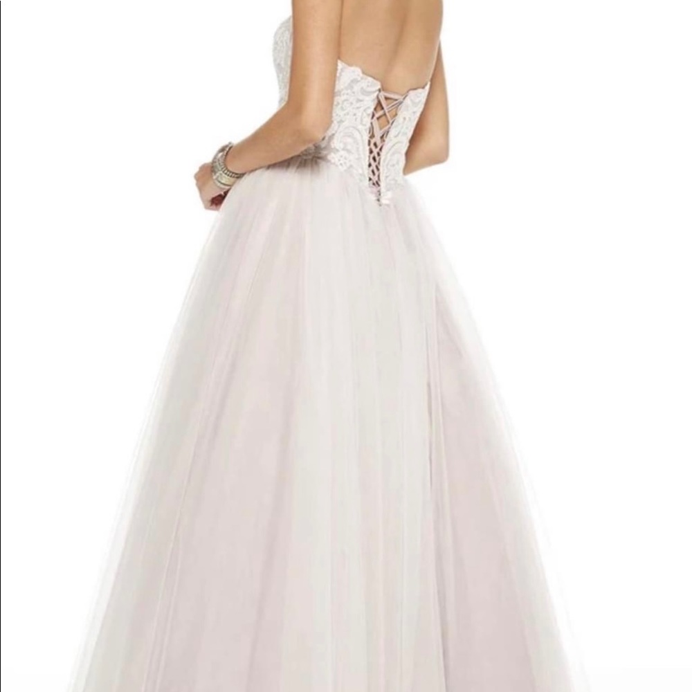 Prom dress - Picture 3 of 3